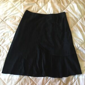 VS2 Elegant Black Women's Goat Suede Skirt Size 10